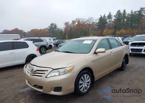 2011 Toyota Camry Le z USA, uszkodzony, nr VIN 4T1BF3EK9BU152644